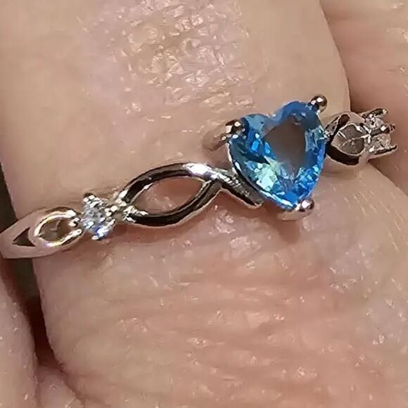 Blue Heart S925 Silver Ring - Picture 11 of 12